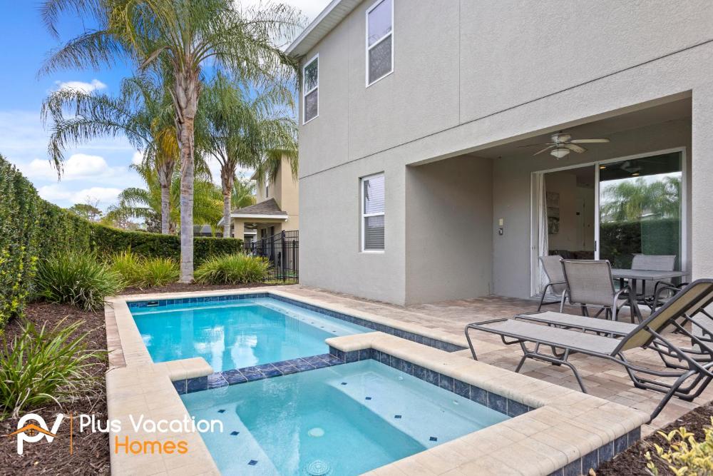 7541 Huge 8BD Home - POOLSpa - GameMovie room